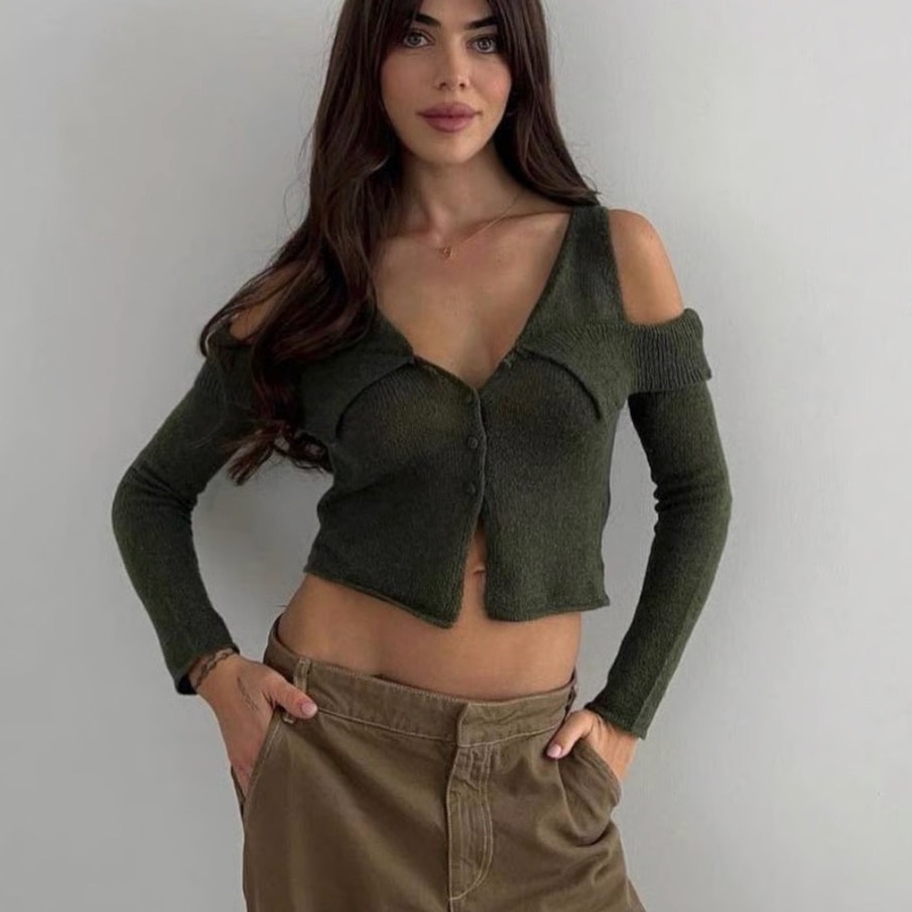 Zara Olive Cold-Shoulder Button-Front Knit Top
